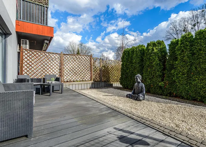 Kozielska Z Pieknym Ogrodem I Tarasem * Gliwice