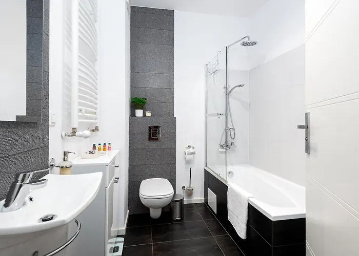 Appartamento Kozielska Z Pieknym Ogrodem I Tarasem