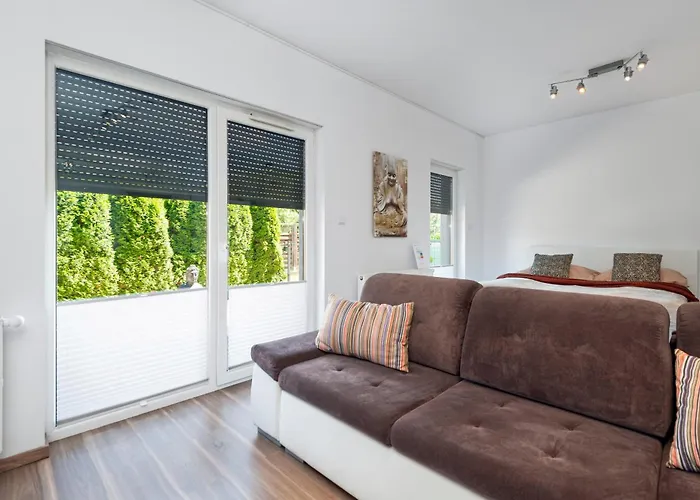 Appartamento Kozielska Z Pieknym Ogrodem I Tarasem Gliwice