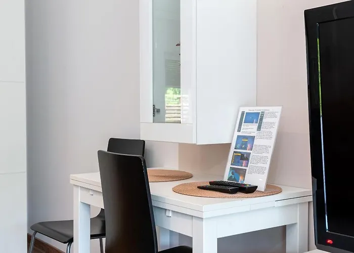 Kozielska Z Pieknym Ogrodem I Tarasem * Gliwice